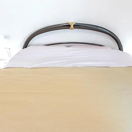 S289 - Sirolo, Delizioso Bilocale Con Portico