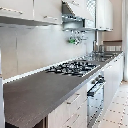 S289 - Sirolo, Delizioso Bilocale Con Portico Apartament