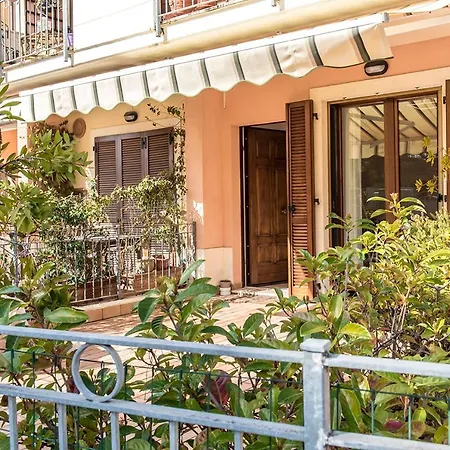 Apartament S289 - Sirolo, Delizioso Bilocale Con Portico